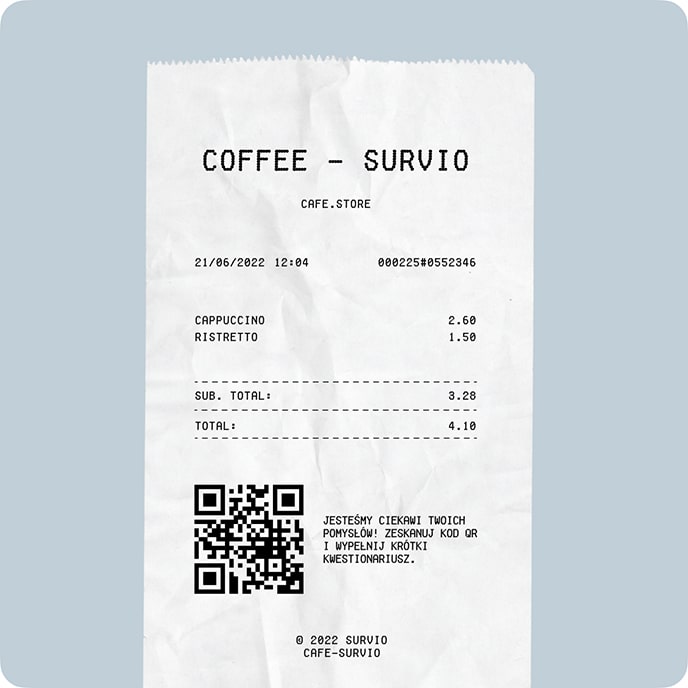 Paragon z kawiarni z kodem QR oraz prośbą do klientów, aby ocenili usługę w za pomocą internetowego kwestionariusza.