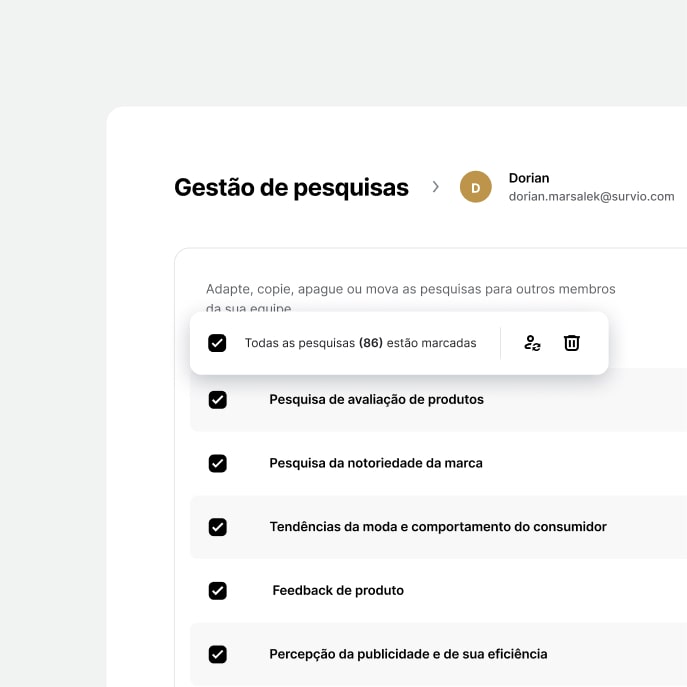 Tela do aplicativo Survio mostrando a interface de gerenciamento de questionários